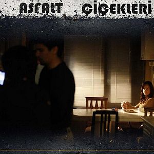 Fotoğraf Asfalt Çiçekleri