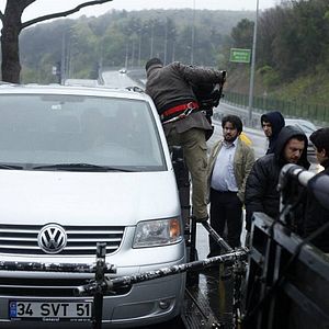 Fotoğraf Asfalt Çiçekleri