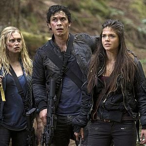 Fotoğraf The 100