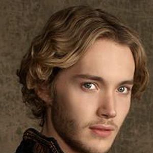 Fotoğraf Toby Regbo