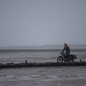 Fotoğraf Siyahlı Kadın 2: Ölüm Meleği