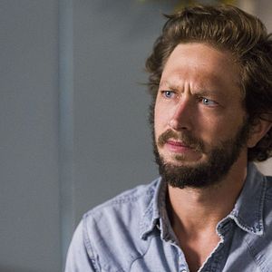 Fotoğraf Ebon Moss-Bachrach