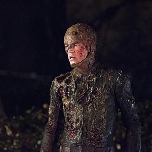 Fotoğraf Grant Gustin