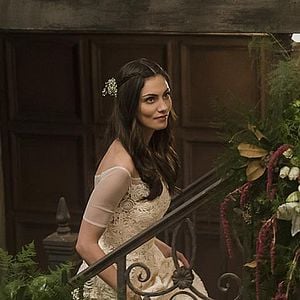 Fotoğraf Phoebe Tonkin