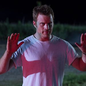 Fotoğraf Robert Kazinsky