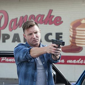 Fotoğraf Lane Garrison