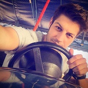 Fotoğraf Acil Aşk Aranıyor