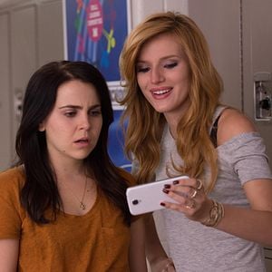 Fotoğraf Mae Whitman