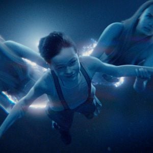 Fotoğraf Levi Miller (II)