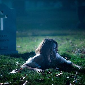 Fotoğraf Burying the Ex