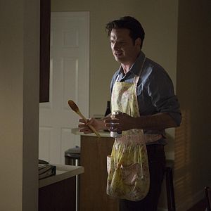 Fotoğraf Aden Young