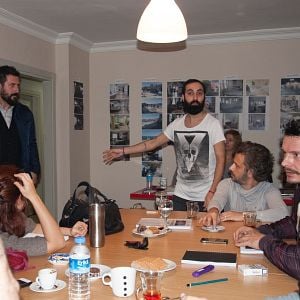 Fotoğraf Evlenmeden Olmaz