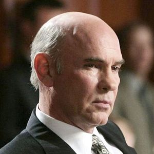 Fotoğraf Mitch Pileggi