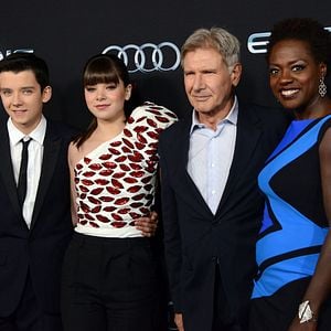 Fotoğraf Asa Butterfield