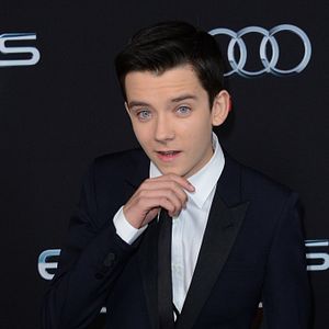 Fotoğraf Asa Butterfield