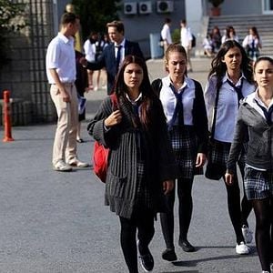 Fotoğraf Kırgın Çiçekler