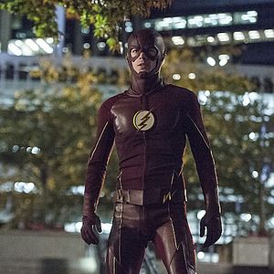 Fotoğraf Grant Gustin