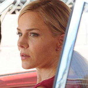 Fotoğraf Julie Benz