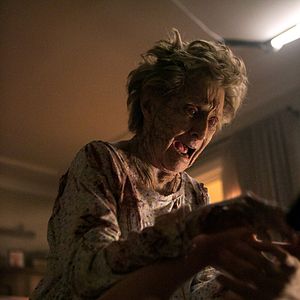 Fotoğraf Scout's Guide To The Zombie Apocalypse