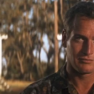 Fotoğraf Parmaklıklar Arasında