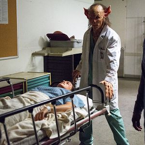 Fotoğraf Carlson Young