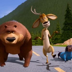 Fotoğraf Çılgın Dostlar 4: Korkak Kahraman