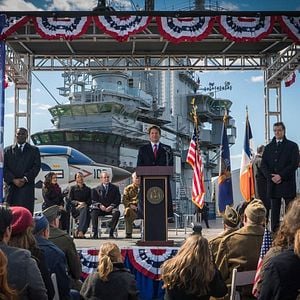 Fotoğraf Bradley Cooper