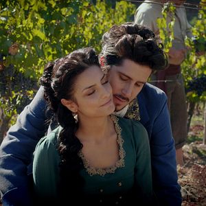 Fotoğraf Aislinn Derbez