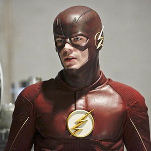 Fotoğraf Grant Gustin