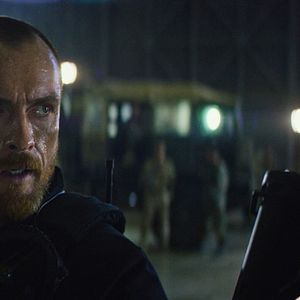 Fotoğraf Toby Stephens