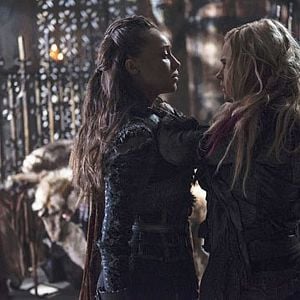 Fotoğraf Eliza Taylor