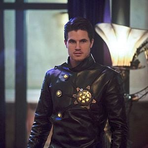 Fotoğraf Robbie Amell