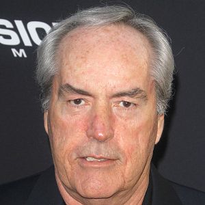Fotoğraf Powers Boothe