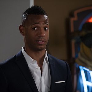 Fotoğraf Siyahın Elli Tonu