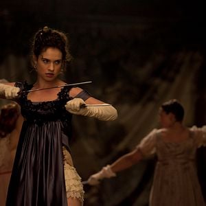 Fotoğraf Aşk ve Gurur + Zombiler