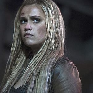 Fotoğraf The 100