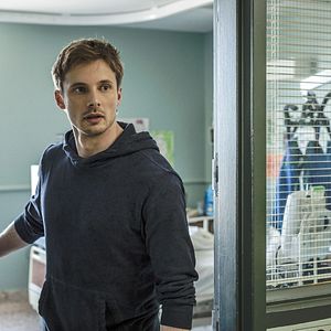 Fotoğraf Bradley James (II)