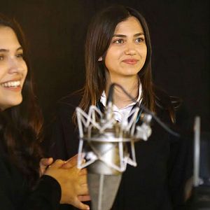 Fotoğraf Kırgın Çiçekler