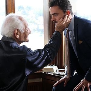 Fotoğraf Aşk Yalanı Sever