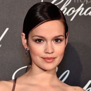 Fotoğraf Emilia Schüle