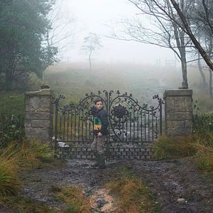 Fotoğraf Lewis MacDougall