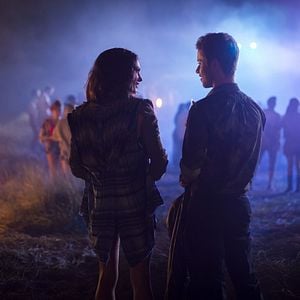 Fotoğraf Phoebe Tonkin