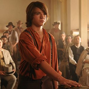 Fotoğraf Joel Courtney