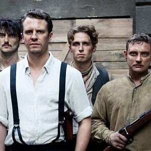 Fotoğraf Luke Mably