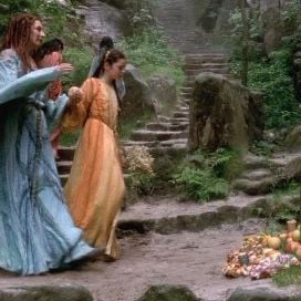 Fotoğraf Avalon’un Sisleri