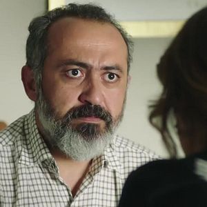 Fotoğraf Bana Sevmeyi Anlat