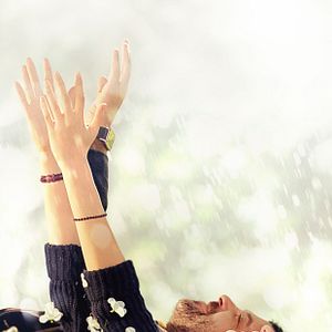 Fotoğraf İkimizin Yerine