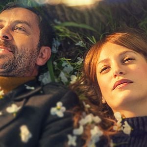 Fotoğraf İkimizin Yerine