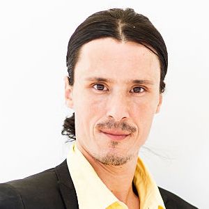 Fotoğraf Shakib Ben Omar