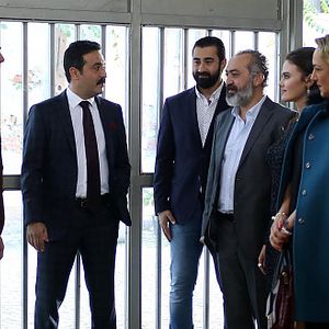 Fotoğraf Bana Sevmeyi Anlat